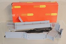 HORNBY R071 OO GAUGE DOUBLE TRACK RAILWAY STATION PLATFORM FOOTBRIDGE om