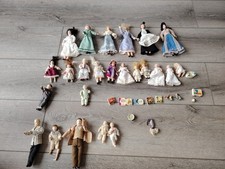 Stunning set of 19 miniature porcelain vintage dolls baby kids adults accessorie