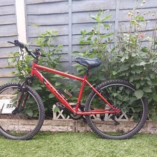 Apollo Feud boys bike red 14” frame 26" wheel