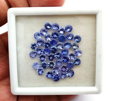 Natural tanzanite round - round, cut