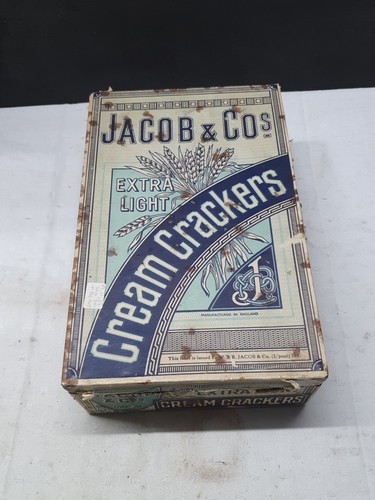 Vintage tin jacob co - vintage, tin,