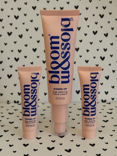 Bloom blossom hand - hand, cream