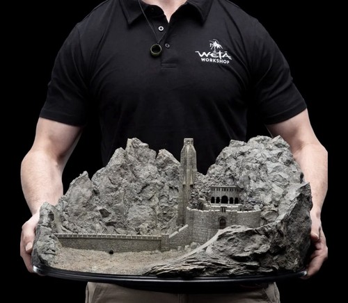 Weta workshop helm s deep - workshop,