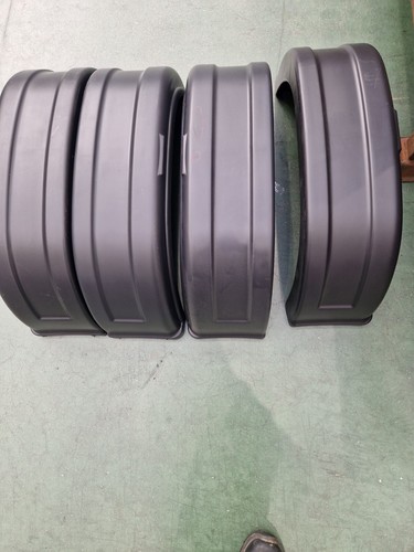 Car transporter mudguards