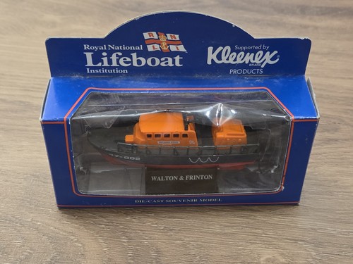 Lledo rnli lifeboat - lledo, walton