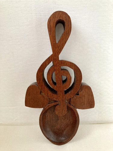 Vintage handcarved welsh - handcarved,