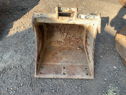 45cm excavator bucket - 18",