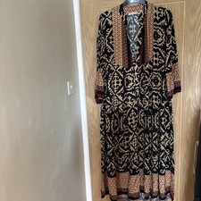 New Collection Made In Italy Dress Dipped Hem Worn Once One Size