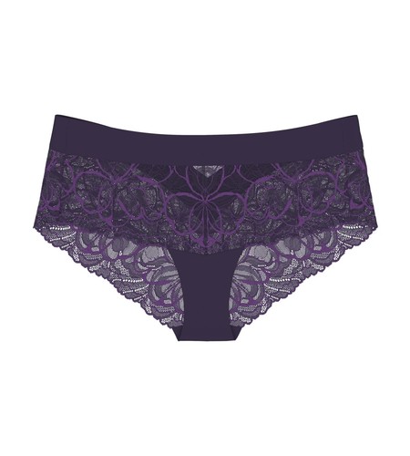 Triumph body make illusion - body,