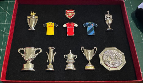 Arsenal trophy pin - badge, set