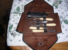 VINTAGE TRAVEL MANICURE SET-6