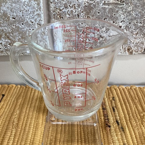 Vtg pyrex cup 8oz - vtg,