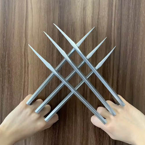 Wolverine style claws logan - wolverine,