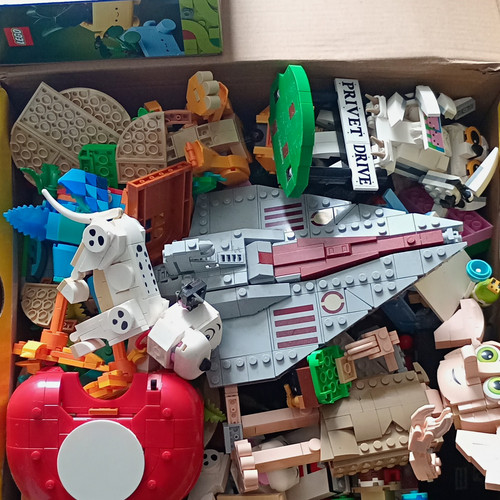 Mixed leggo set - mixed, are