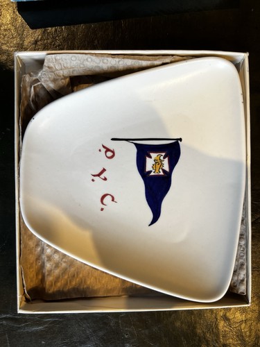 Poole pottery yacht club - poole,