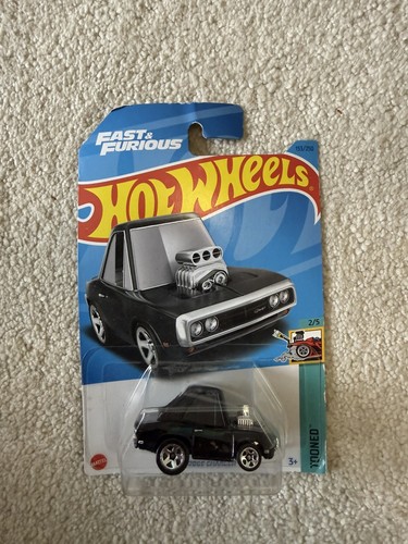Hot wheels dodge charger - hot,