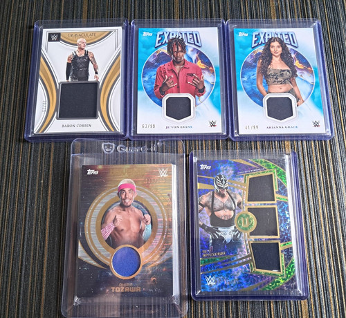 Wwe card numbered relic - wwe,