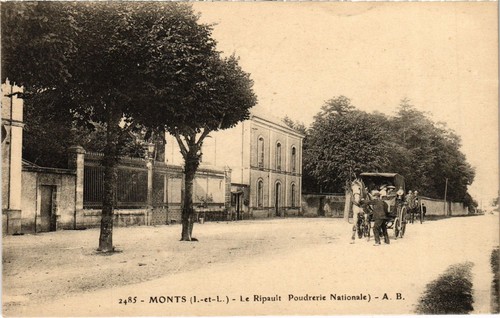Old postcard monts ripault - monts, le