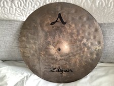 ZILDJIAN AVEDIS CYMBAL PACK  12”HATS 14” CRASH 18”RIDE EXCELLENT CONDITION .