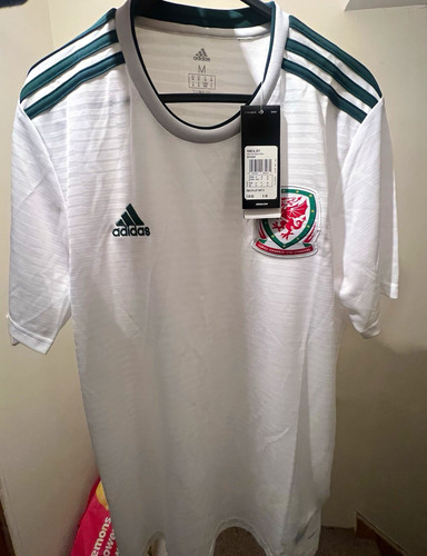 Wales 2018 away - 2018, shirt