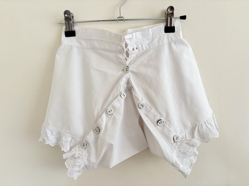 C.Victorian bloomers with