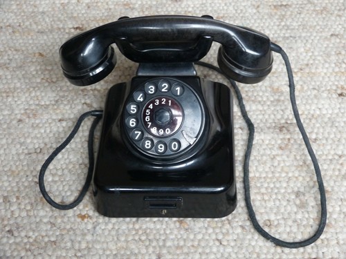 Vintage black wall desktop - vintage, or