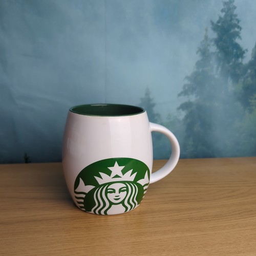 Starbucks 2014 iconic - starbucks,