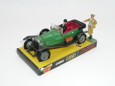 Corgi 9004 Bertie Wooster & Jeeves 3 Litre Bentley  VnrMint on Plinth w/figures