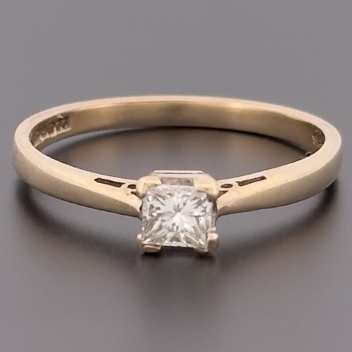 9ct yellow gold 25ct diamond - 9ct,
