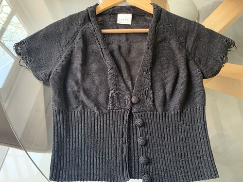 Ladies black short sleeved - short,