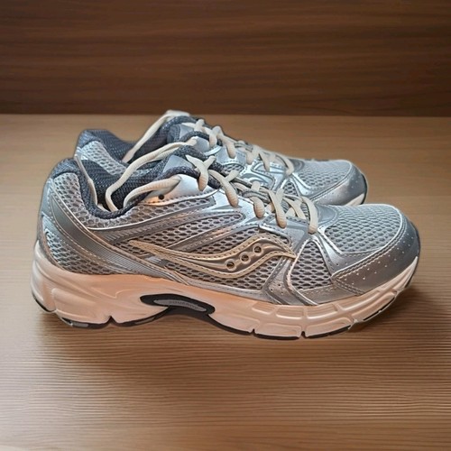 New women size saucony - women's, 8