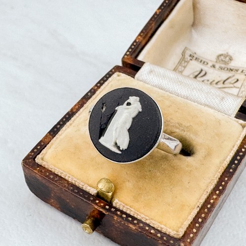 Vintage black wedgewood - vintage,