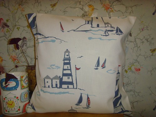 New lighthouse boat - new,