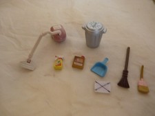SYLVANIAN FAMILIES CLEANING