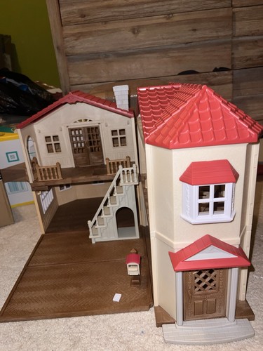 Sylvanian families red - red, roof