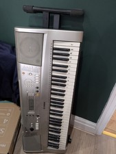 Yamaha PSR-E313 61-Key