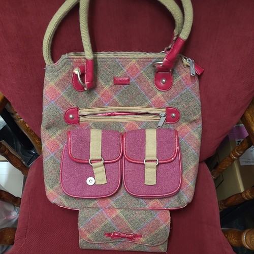 Pink and green deep tartan - green,