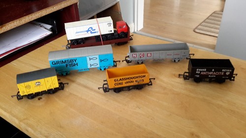 Lima mixed wagons - 6,