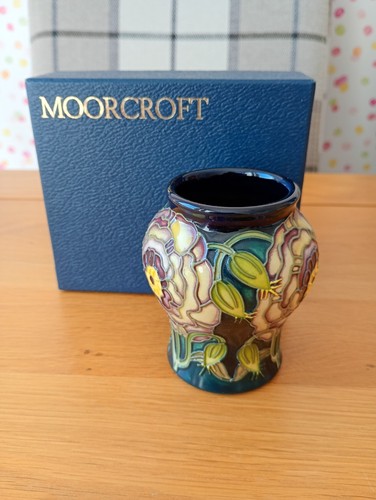 Moorcroft chrysanthemum vase - chrysanthemum,