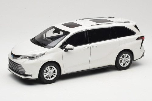 Toyota013 toyota sienna - toyota, white