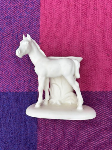 Vintage white ceramic horse - white,