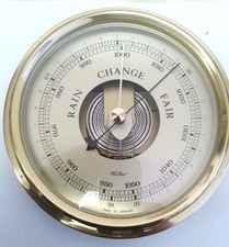 Skeleton Barometer movement