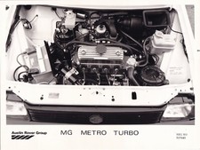 AUSTIN ROVER GROUP MG METRO TURBO ENGINE VIEW PERIOD PHOTOGRAPH.