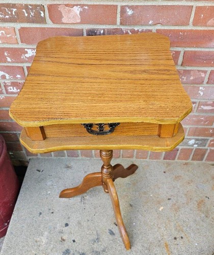 Vintage oak plant fern - oak, stand