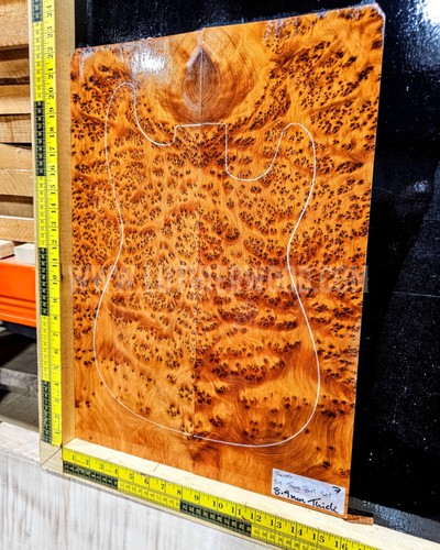 Thuya guitar top bookmatched - thuya,