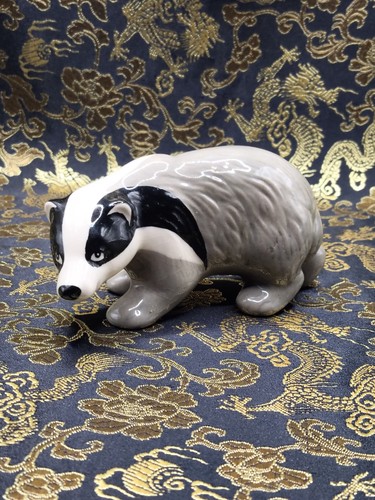 Szeiler badger studio - badger, pottery
