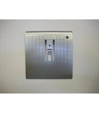 Bernina 1000,1005,1008,1015,1030,1130 Zig Zag Standard Replacement Needle Plate