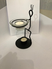 Dual tea light candle holder