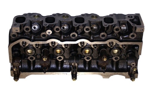 Engine cylinder head - cylinder,