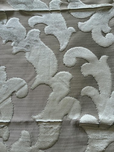Osborne little damask - &,